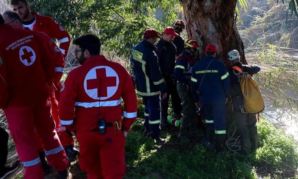 ΕΜΑΚ: Αντιδράσεις προκάλεσε στους πυροσβέστες η μετάθεση ανεμβολίαστων